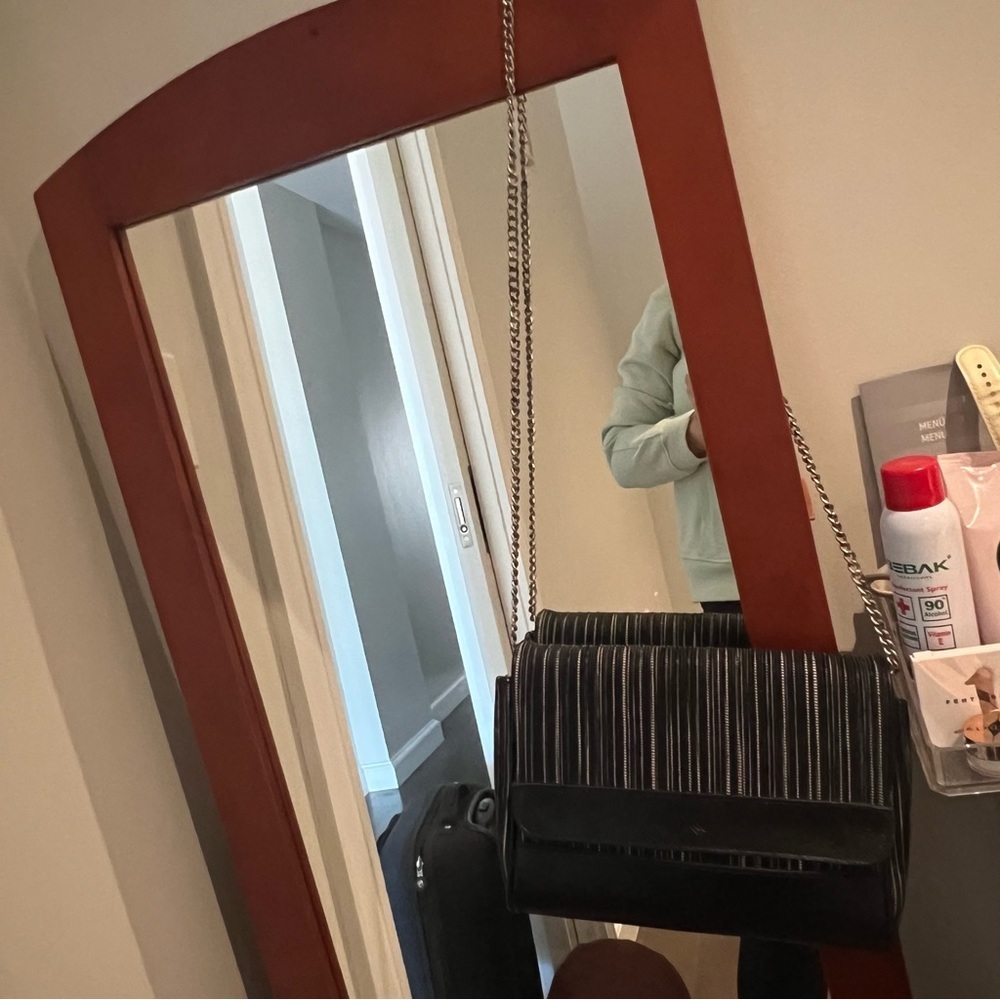 Black leather greyish white mesh crossbody // clutch bag - Picture 3 of 7